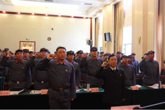 广铁集团公司领导人员学习贯彻习近平新时代中国特色社会主义思想和党的十九大精神培训班开班449.png